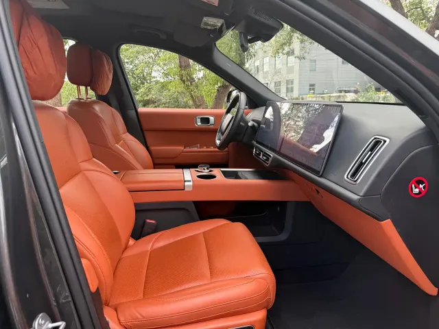 Li Auto L9 — Фото автомобиля 12