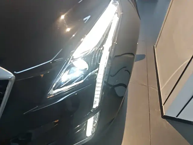 Cadillac XT5 — Фото автомобиля 23