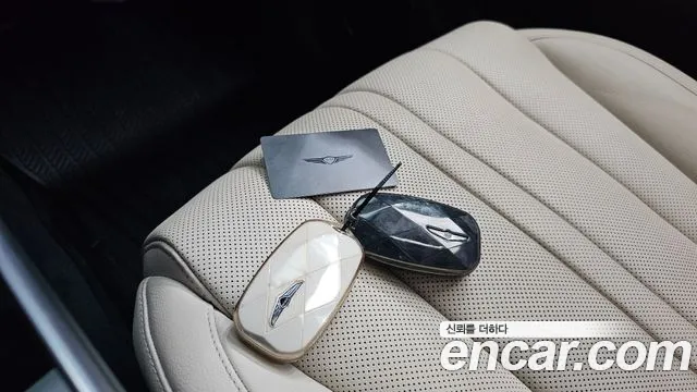 Genesis GV80 — Фото автомобиля 22