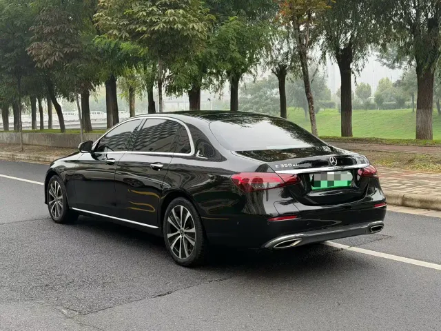 Mercedes-Benz E-Class — Фото автомобиля 9