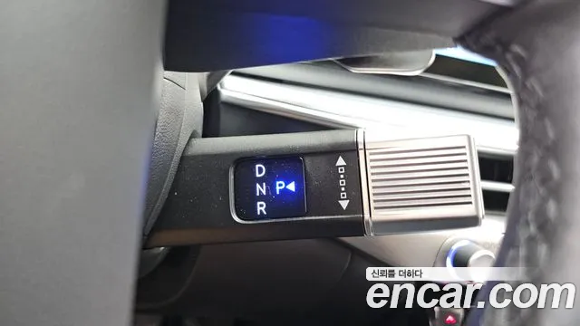 Hyundai Grandeur Grandeur (GN7) 2.5 Бензин 2WD — Фото автомобиля 9