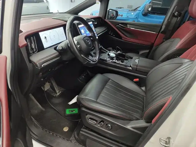 GAC Trumpchi M8 — Фото автомобиля 14