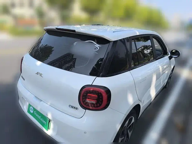 JAC Yiwei 3 — Фото автомобиля 4