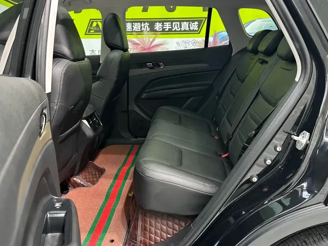 Ford Lingrui — Фото автомобиля 11