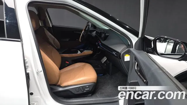 Kia EV6 — Фото автомобиля 17