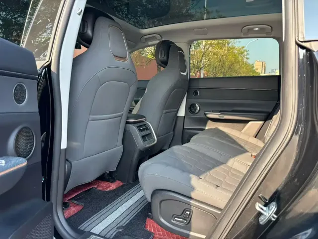 Exeed Exlantix ET 2024 Model Extended Range 200 Pro+ — Фото автомобиля 5