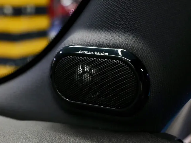 MINI Hatch — Фото автомобиля 16