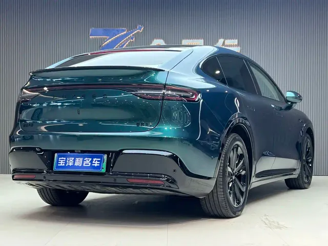 Luxeed R7 — Фото автомобиля 3