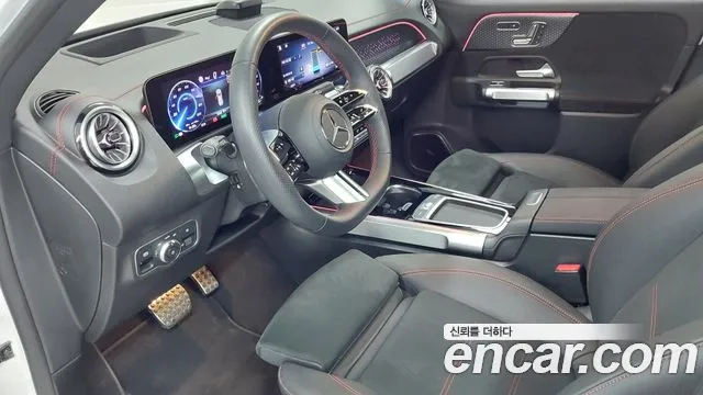 Mercedes-Benz EQB X243 — Фото автомобиля 14