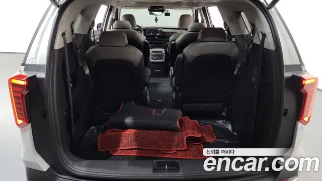 Kia Carnival Generation 4 — Фото автомобиля 19
