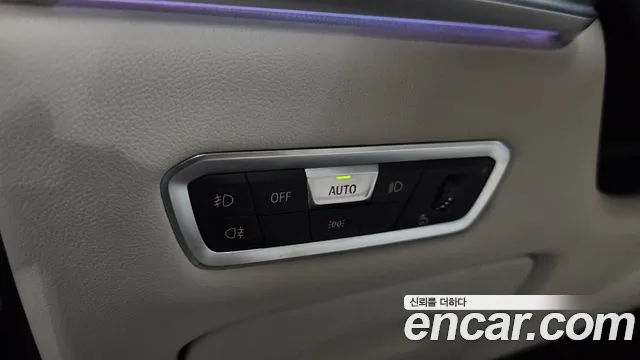 BMW X7 — Фото автомобиля 24