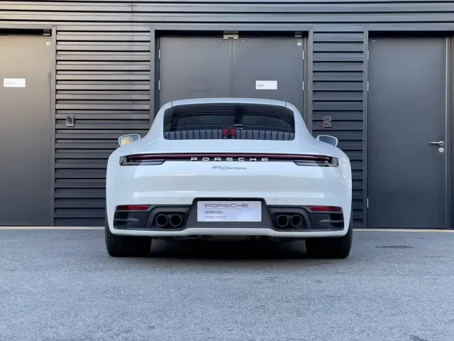 Porsche 911 — Фото автомобиля 4
