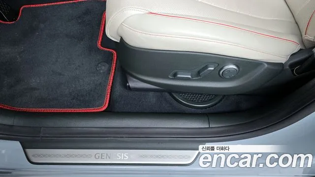 Genesis GV80 — Фото автомобиля 30