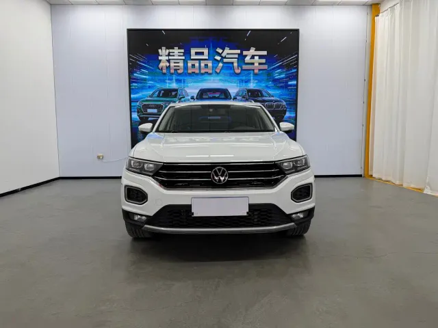 Volkswagen T-Roc — Фото автомобиля 3