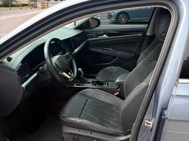 Volkswagen Passat — Фото автомобиля 4