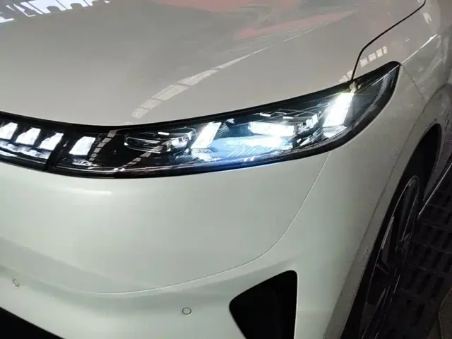 Dongfeng eπ 008 — Фото автомобиля 23