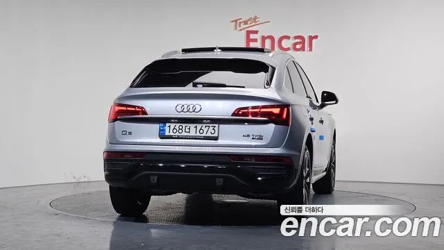 Audi Q5 45 TFSI quattro Sportback — Фото автомобиля 2
