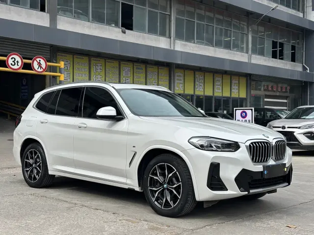 BMW X3 — Фото автомобиля 3