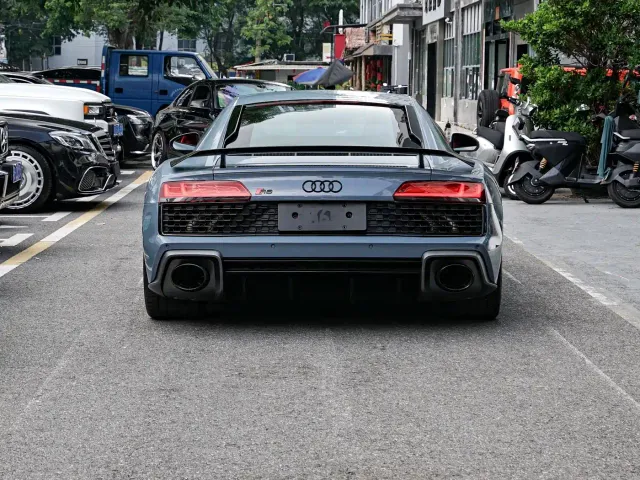 Audi R8 — Фото автомобиля 14