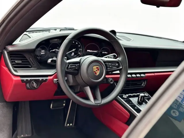 Porsche 911 — Фото автомобиля 6