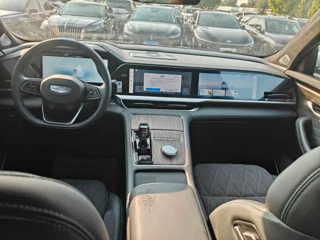 Geely Xingyue L — Фото автомобиля 4
