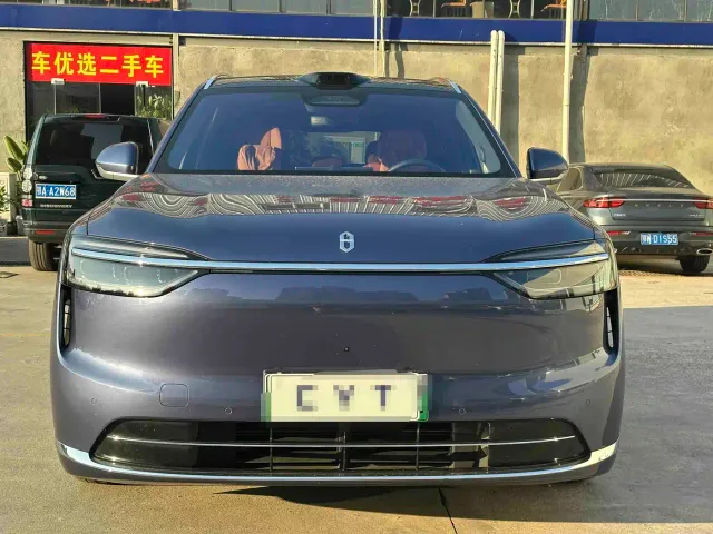 Aito M7 — Фото автомобиля 2