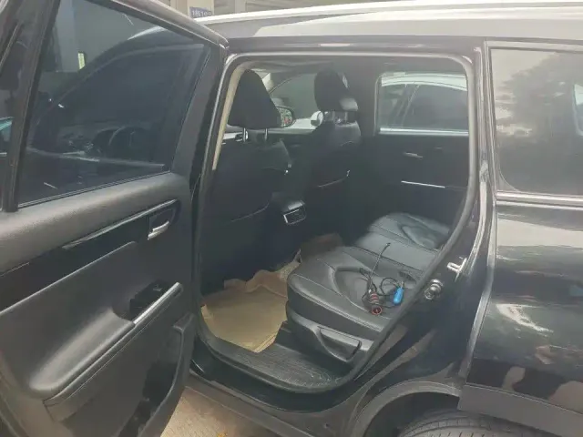 Toyota Highlander — Фото автомобиля 6