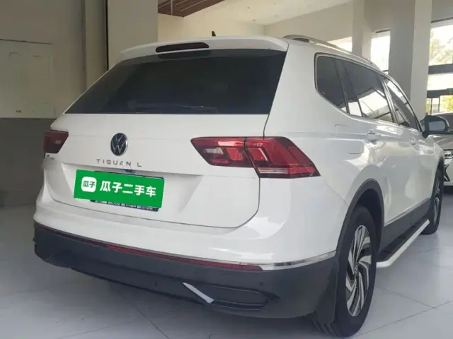 Volkswagen Tiguan L — Фото автомобиля 6
