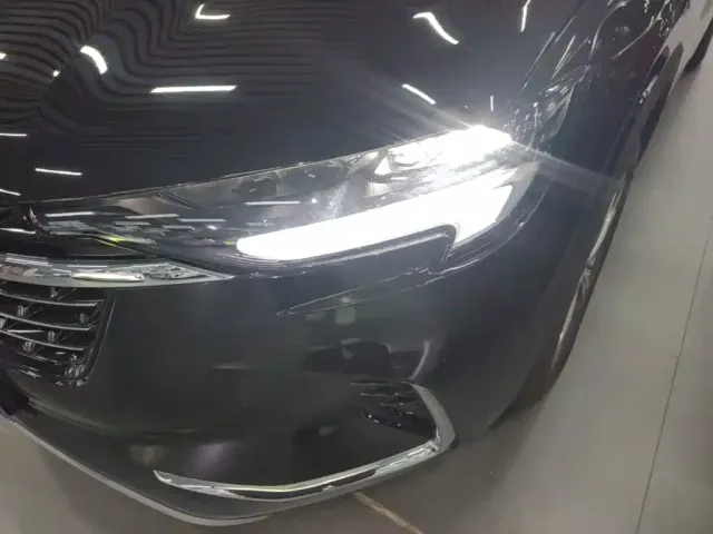 Buick Envision Plus — Фото автомобиля 23