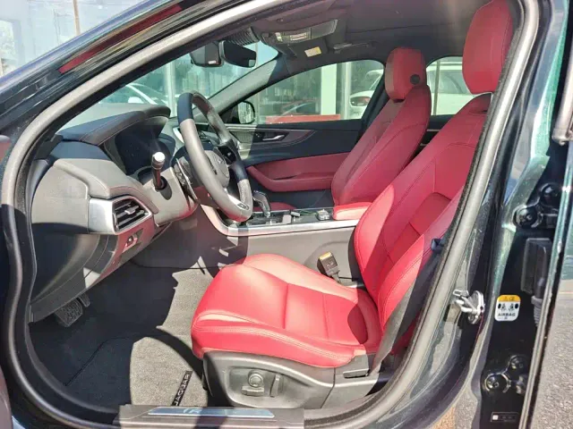 Jaguar XEL — Фото автомобиля 14