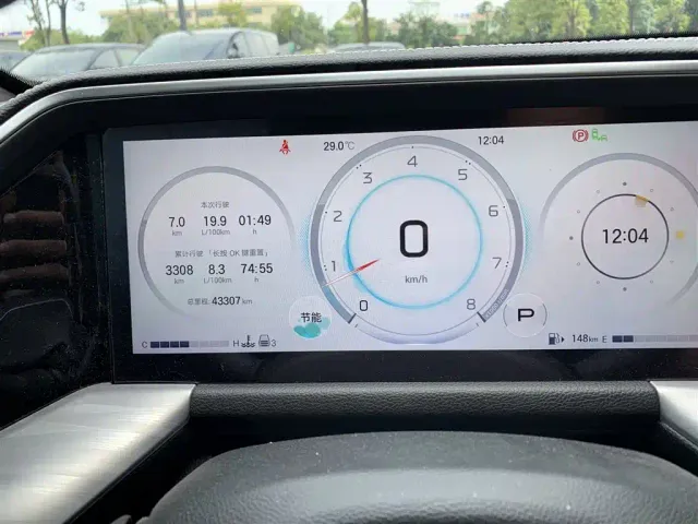 GAC Trumpchi GS8 — Фото автомобиля 9