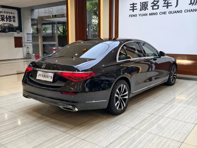 Mercedes-Benz S-Class — Фото автомобиля 28