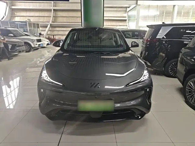 IM Motors LS6 — Фото автомобиля 2