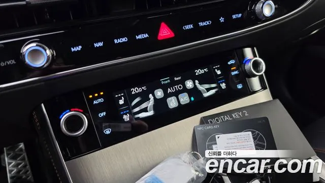 Genesis GV70 — Фото автомобиля 23