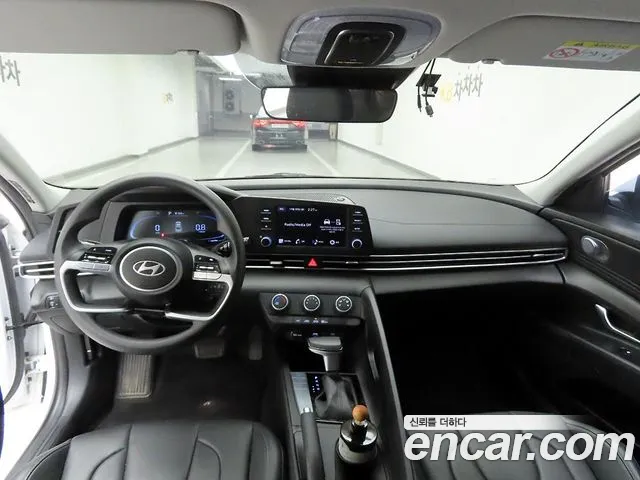 Hyundai Avante CN7 — Фото автомобиля 6