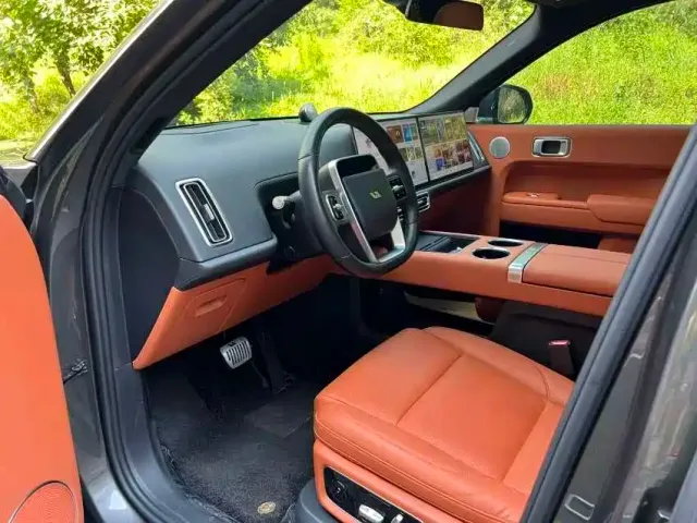 Li Auto L9 — Фото автомобиля 7