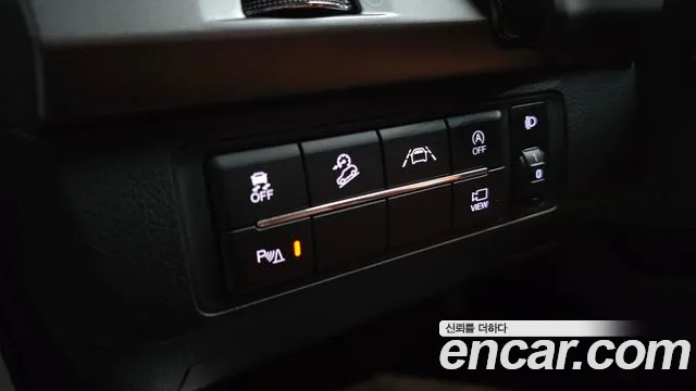 KG_Mobility_Ssangyong Rexton Новый Rexton Sport Khan Дизель 2.2 4WD — Фото автомобиля 18