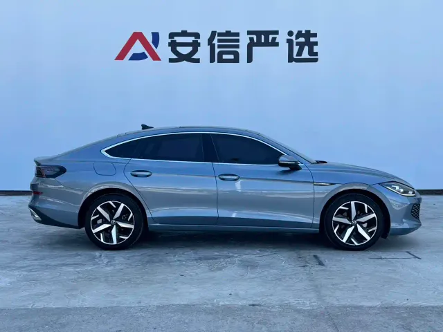 Volkswagen Lamando — Фото автомобиля 9