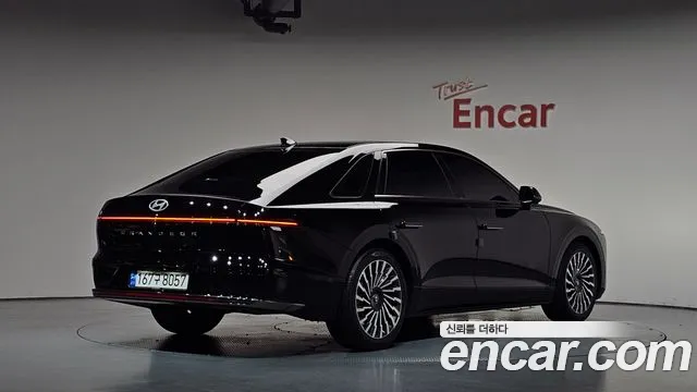 Hyundai Grandeur Grandeur (GN7) 3.5 Бензин 2WD — Фото автомобиля 2