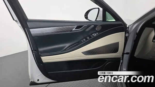 Genesis G80 RG3 — Фото автомобиля 13
