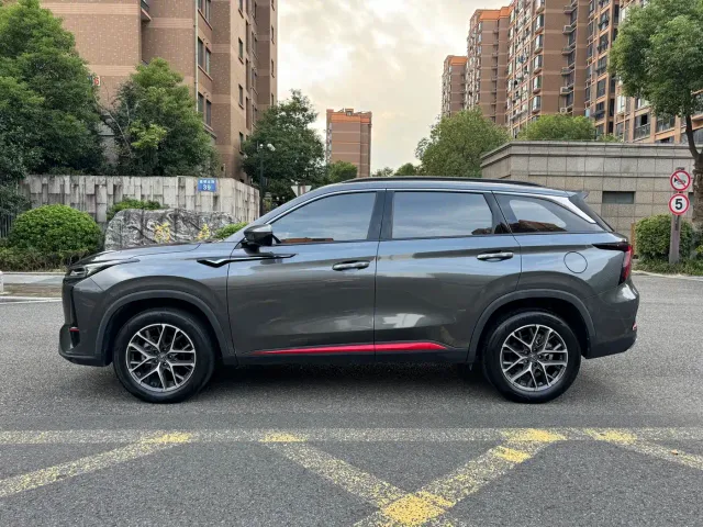 Changan CS75 Plus — Фото автомобиля 11