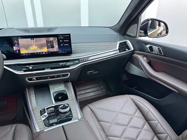 BMW X5 — Фото автомобиля 8