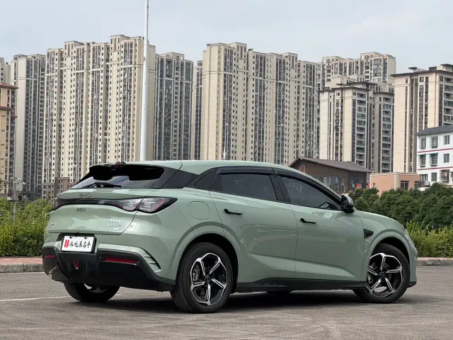 BYD Seal 06 GT — Фото автомобиля 12