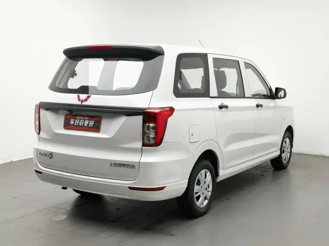Wuling Hongguang — Фото автомобиля 2