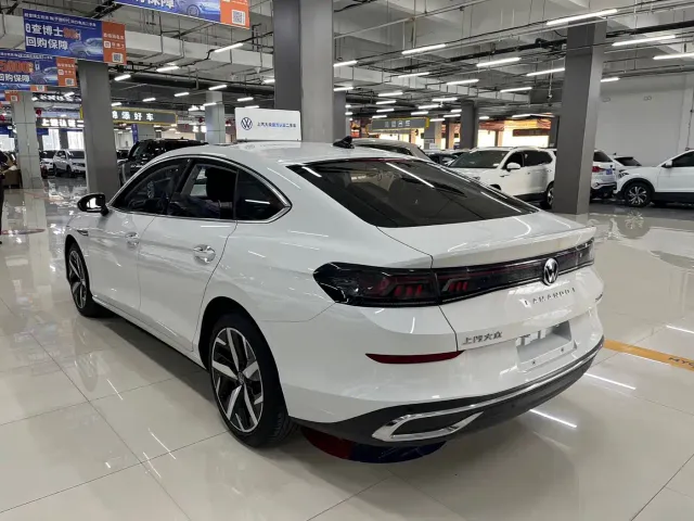 Volkswagen Lamando — Фото автомобиля 10
