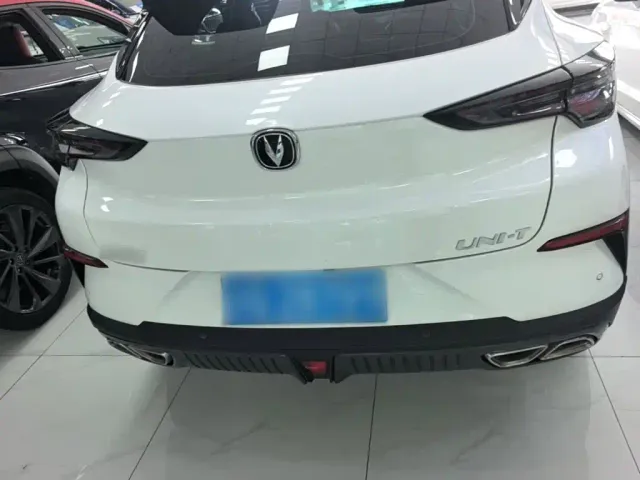 Changan UNI-T — Фото автомобиля 5