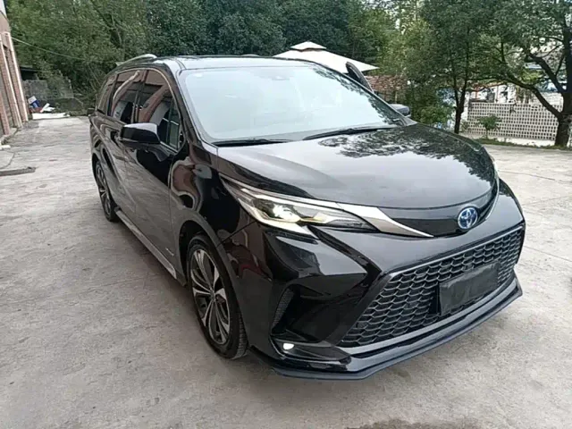 Toyota Granvia — Фото автомобиля 3