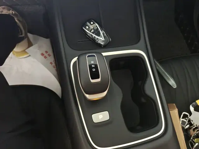 Changan Eado — Фото автомобиля 13