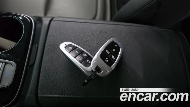 Hyundai Tucson Tucson (NX4) Дизель 2.0 4WD — Фото автомобиля 16