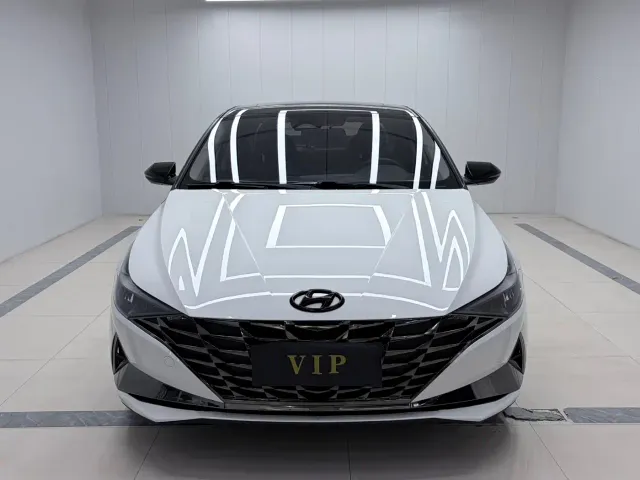 Hyundai Elantra — Фото автомобиля 2